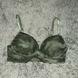 Victoria’s Secret pink bra